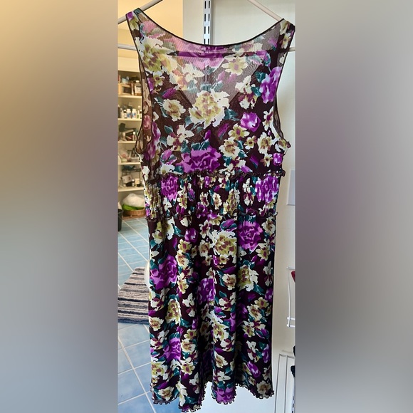 Lightweight floral summer dress size 8 - Picture 2 of 3